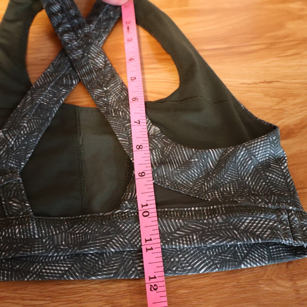 Lululemon Run Stuff Your Bra Womens Size 4 Green Stash Pockets Jazzy White Gator - Picture 8 of 12